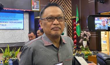 DPRD Kota Gorontalo Dorong Penataan Tiang dan Kabel Telekomunikasi