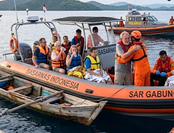 11 Wisatawan Asing Selamat di Teluk Tomini, Basarnas Lanjutkan Pencarian Nahkoda yang Hilang