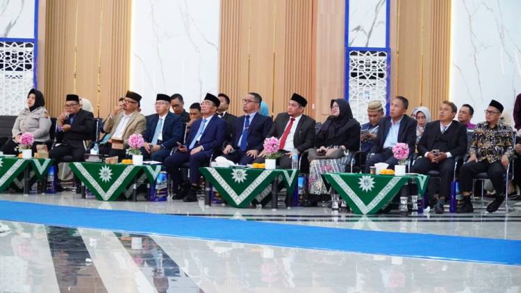 Wisuda Ke-23 UMGO Lepas 347 Lulusan, Fakultas Kedokteran Bidik Wisuda Perdana